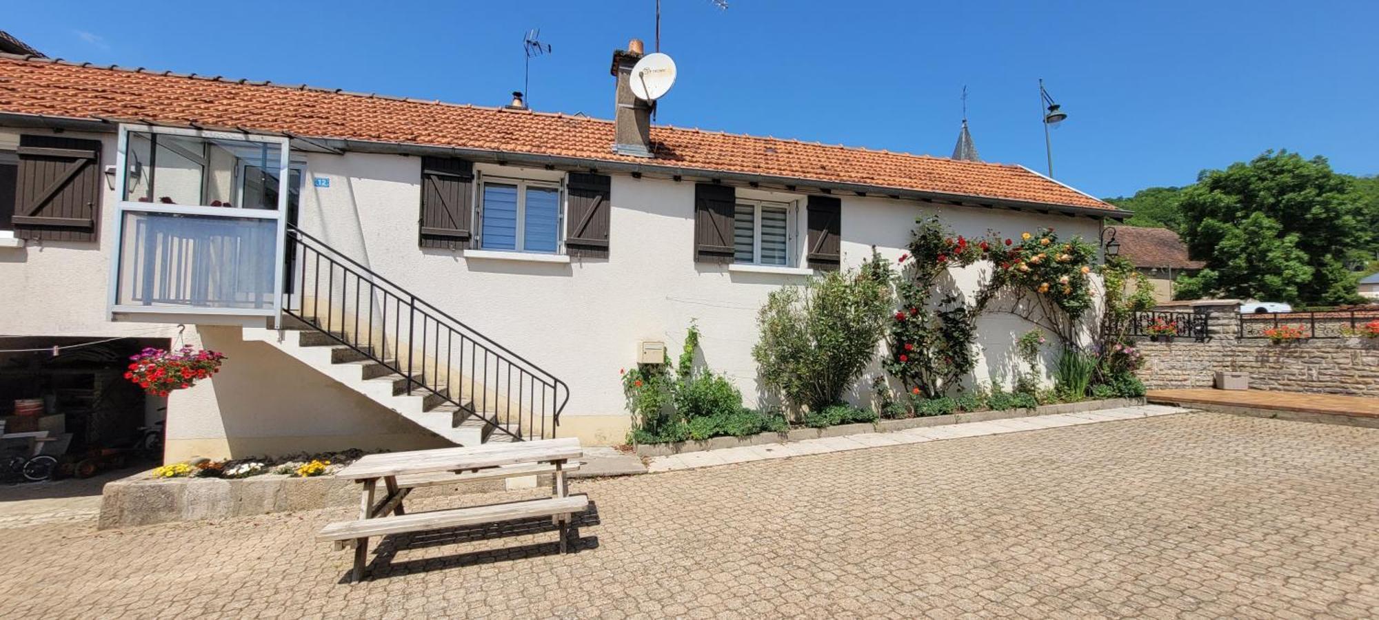 La Maison De L'Abeille De Percey Longeau-Percey Εξωτερικό φωτογραφία